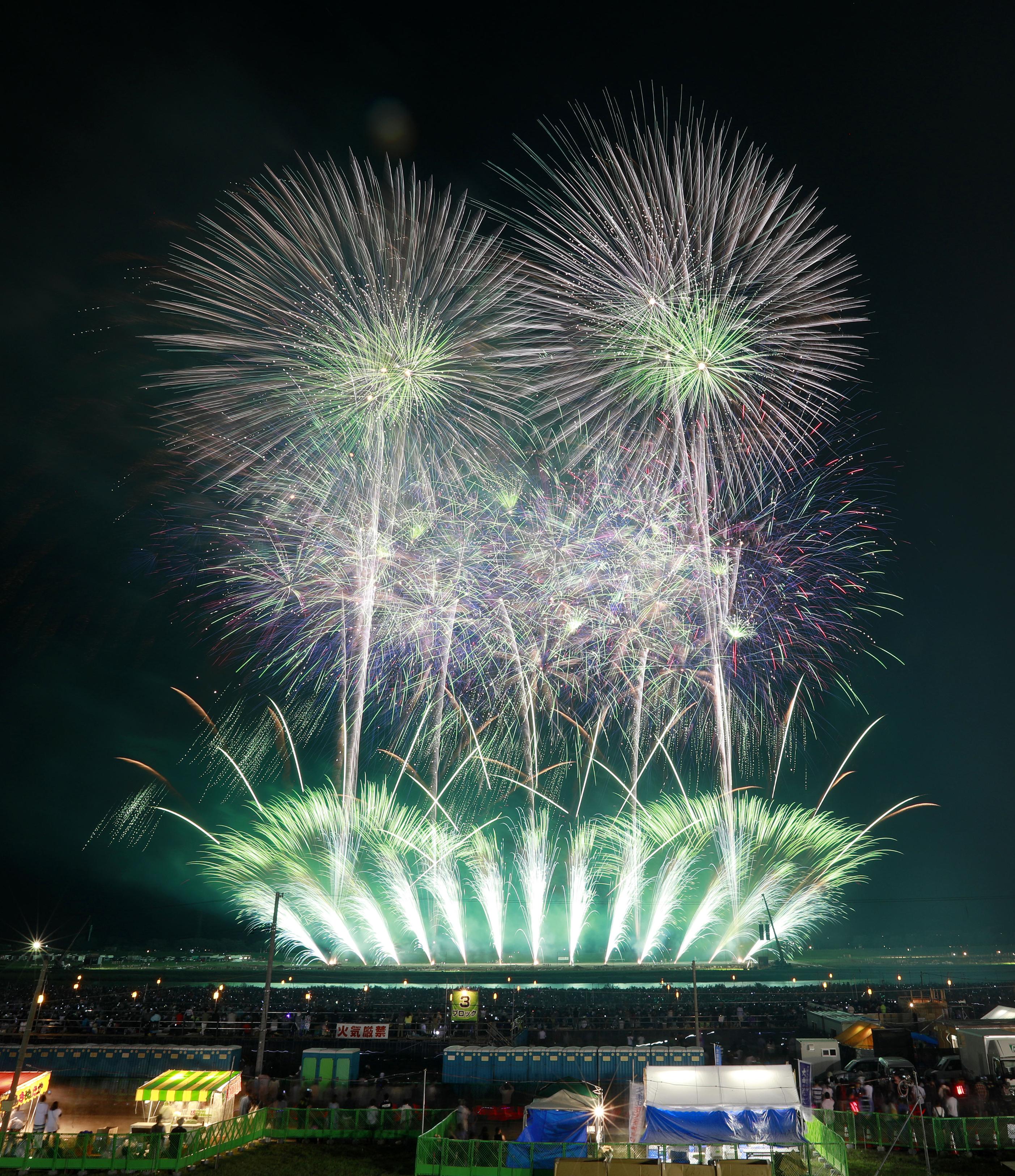 18,000 fireworks shot off at national competition