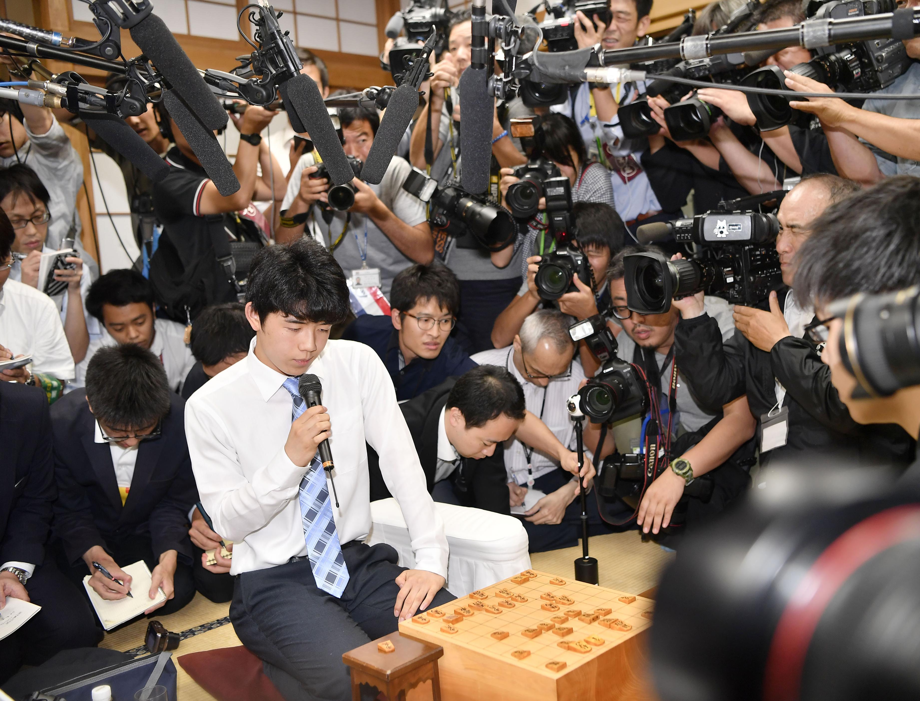 Japan's youngest shogi prodigy sets new record with 29th straight win