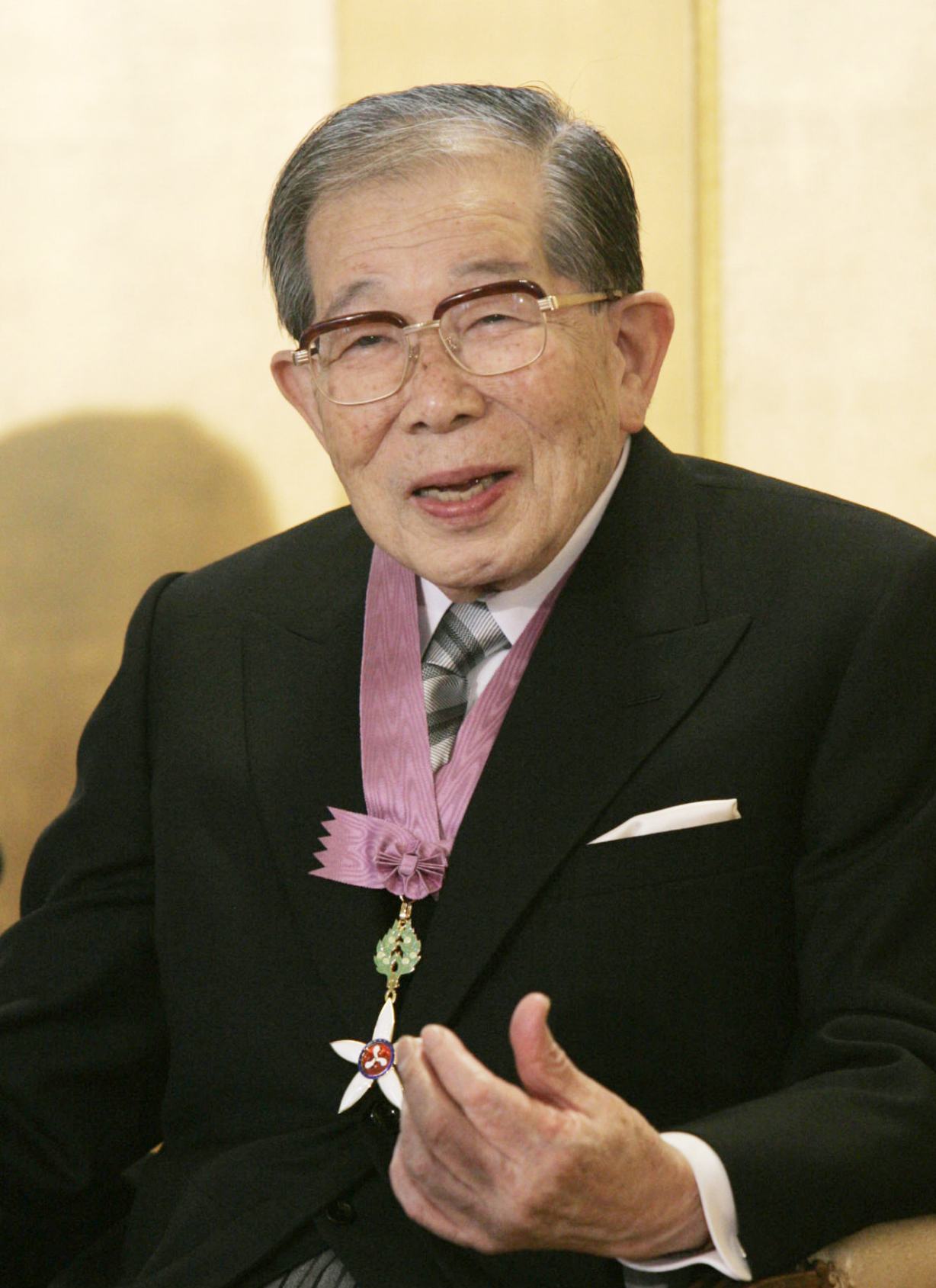 Shigeaki Hinohara, Japan's centenarian doctor, dies at 105