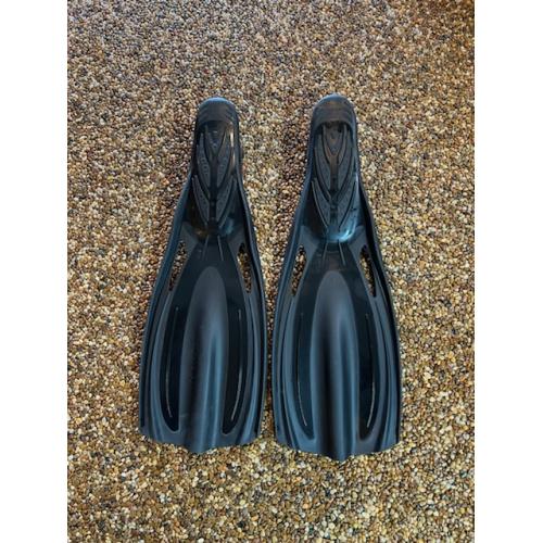 Innovative Full Foot Fin - Large Black