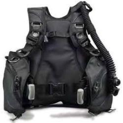 Brotula BCD – Streamlined, Durable, and Designed for Adventure-Ready Diving