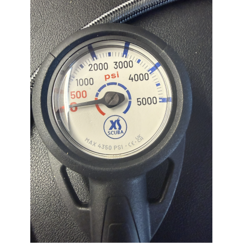 XS Scuba GA110 QuikVu Pressure Gauge with Braided HP Hose