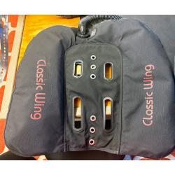 Dive Rite Classic Wing – New Old Stock (NOS) – Black – Never Used