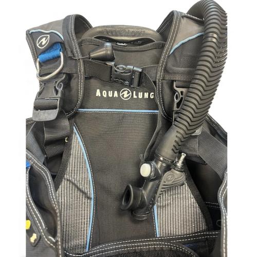 MED/LRG PRO HD RENTAL BCD by AQUALUNG
