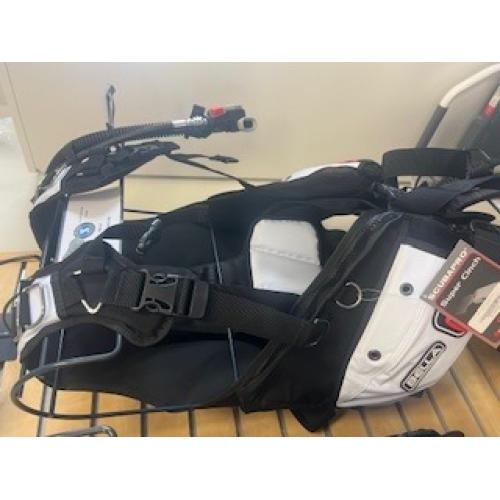 Bella Medium w/BPI - Black/White Display Open Box