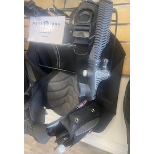 BC,LOTUS,MED BLK/CHAR/PINK- Display Open Box