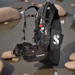 Hydros Pro Small w/Balanced Inflator Mens - Black-Display Open Box