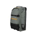 <9 lbs. Roller Bag