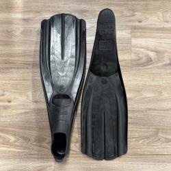 Quattro Power Fins - Black - 6.5/7.5 - Open Box - Display Model