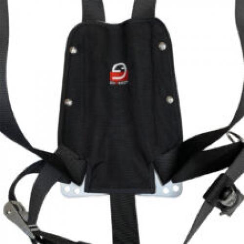 Continuous Webbing Harness on Aluminum Backplate