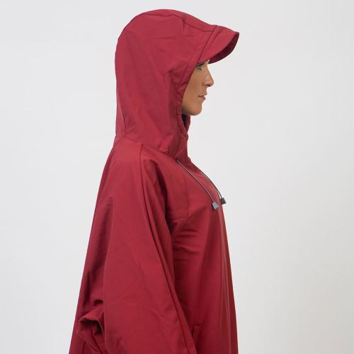 STORM PONCHO BURGUNDY MEDIUM