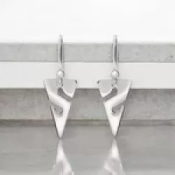 STERLING SILVER CAVE LINE ARROW EARRINGS