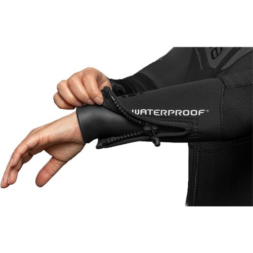 Waterproof W8 5MM Male