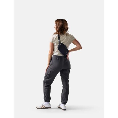 ReFraction Packable Sling - Black