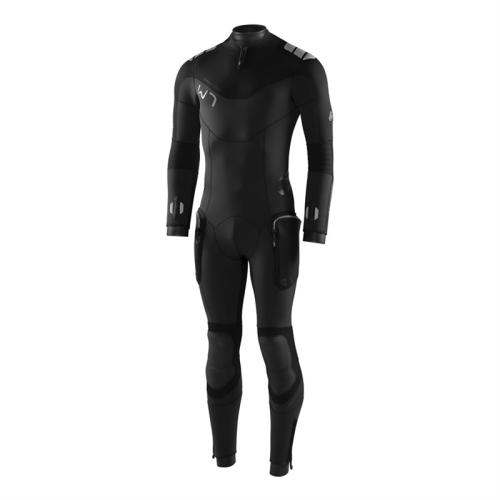070-121-00 W7 5MM FULLSUIT WITH BACK ZIP - MALE XS