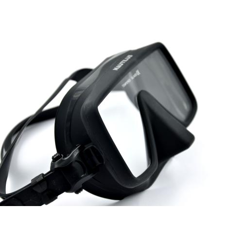 NAUTILUS Tec Mask Black