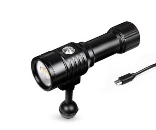 D820V DIVE LIGHT (INCLUDES BATTERY AND CHARGER)