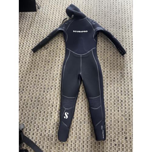 NEW Scubapro Everflex 7/5mm WMS-12 Semi-Dry