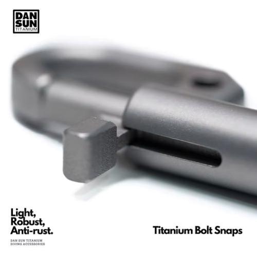 Titanium Bolt Snap (Small / Large)
