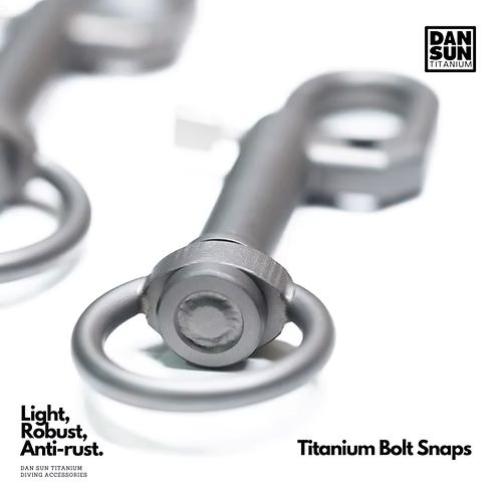 Titanium Bolt Snap (Small / Large)