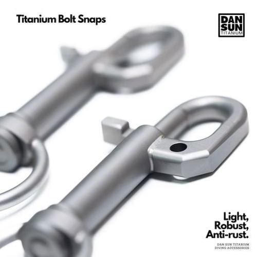Titanium Bolt Snap (Small / Large)