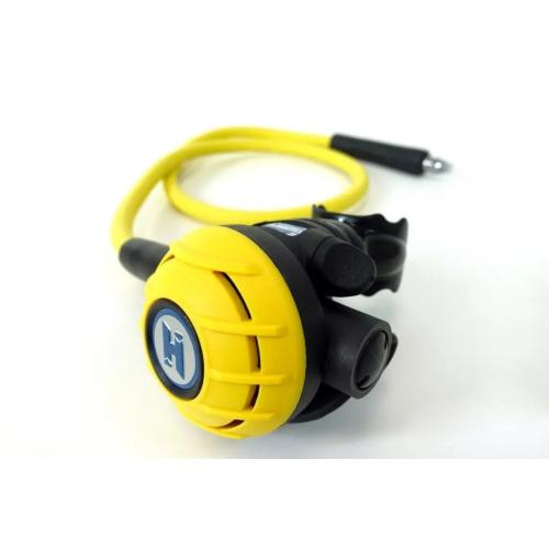 Aura second stage, unbalanced, incl 40" (102cm) LP Hose (Solo Ite