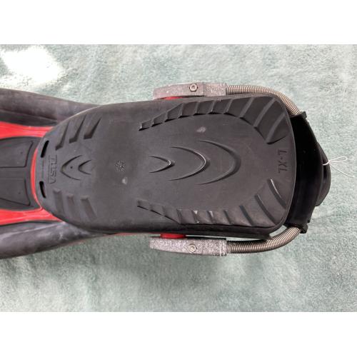 Consignment Red TUSA X-Pert Zoom fins L/XL
