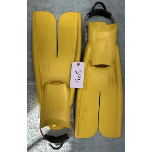 Consignment Yellow Apollo Split fins size XL