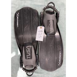 Consignment Back TUSA Liberator X-Ten fins size S