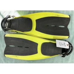 Consignment Yellow Aeris Velocity fins L/XL
