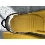 Consignment Yellow Apollo Split fins size XL