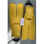 Consignment Yellow Apollo Split fins size XL