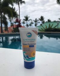 Eco Tinted Sunscreen for Face and Body Sport - SPF 20