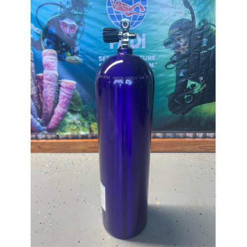 80 CU FT. SCUBA TANK W/ VALVE