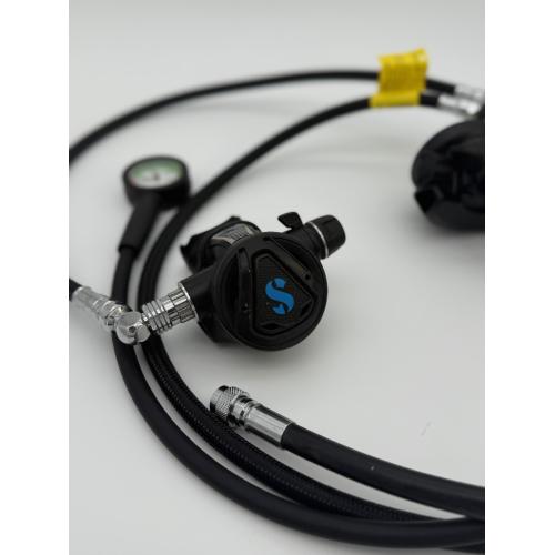 USED SCUBAPRO MK11 C370 OCTO AND GAUGE