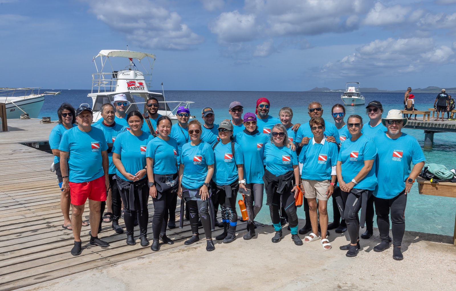 Scuba 2000 divers together on a group dive trip