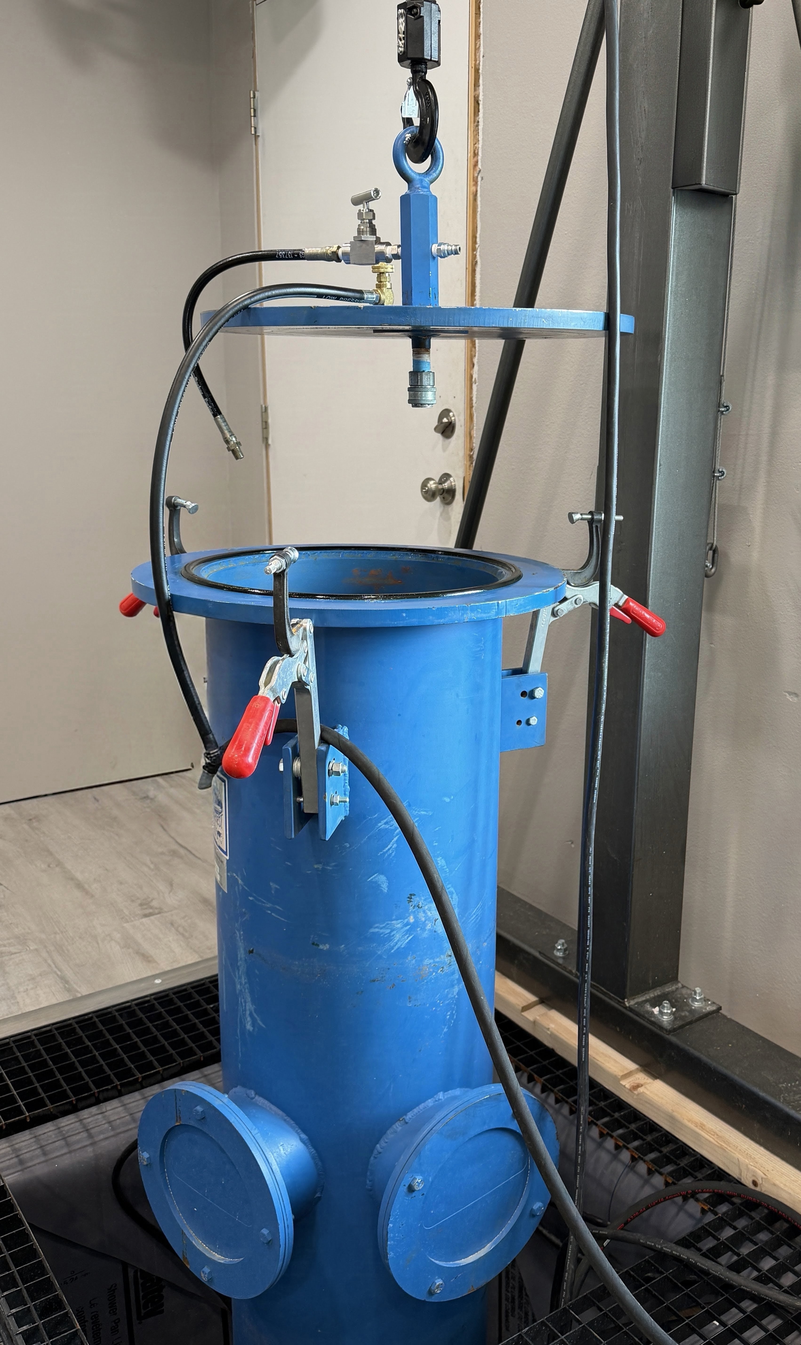 In-house hydrostatic cylinder testing equipment at Underwater Antics in Midland, Michigan