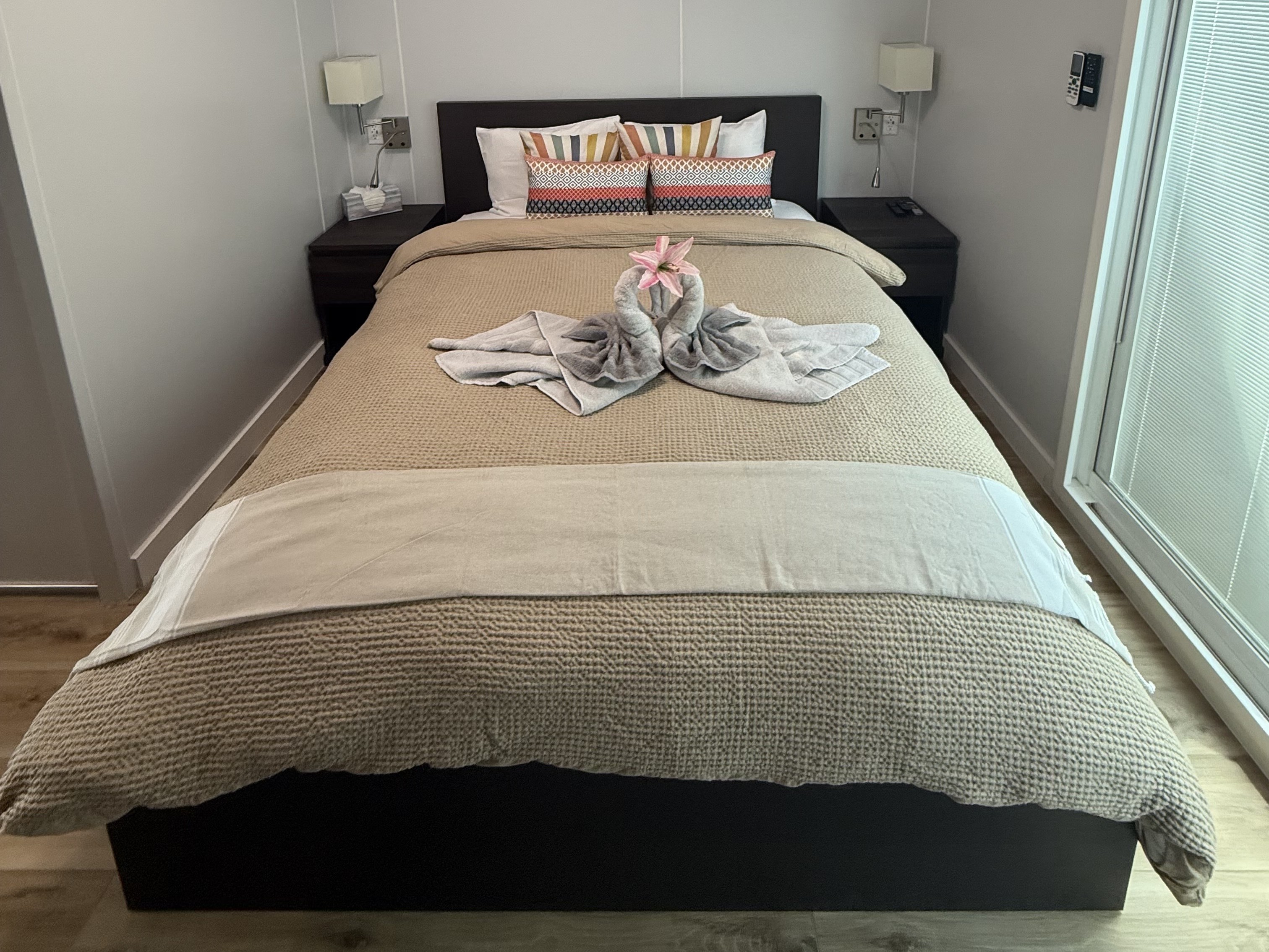 bungalow-bay-bedroom-1