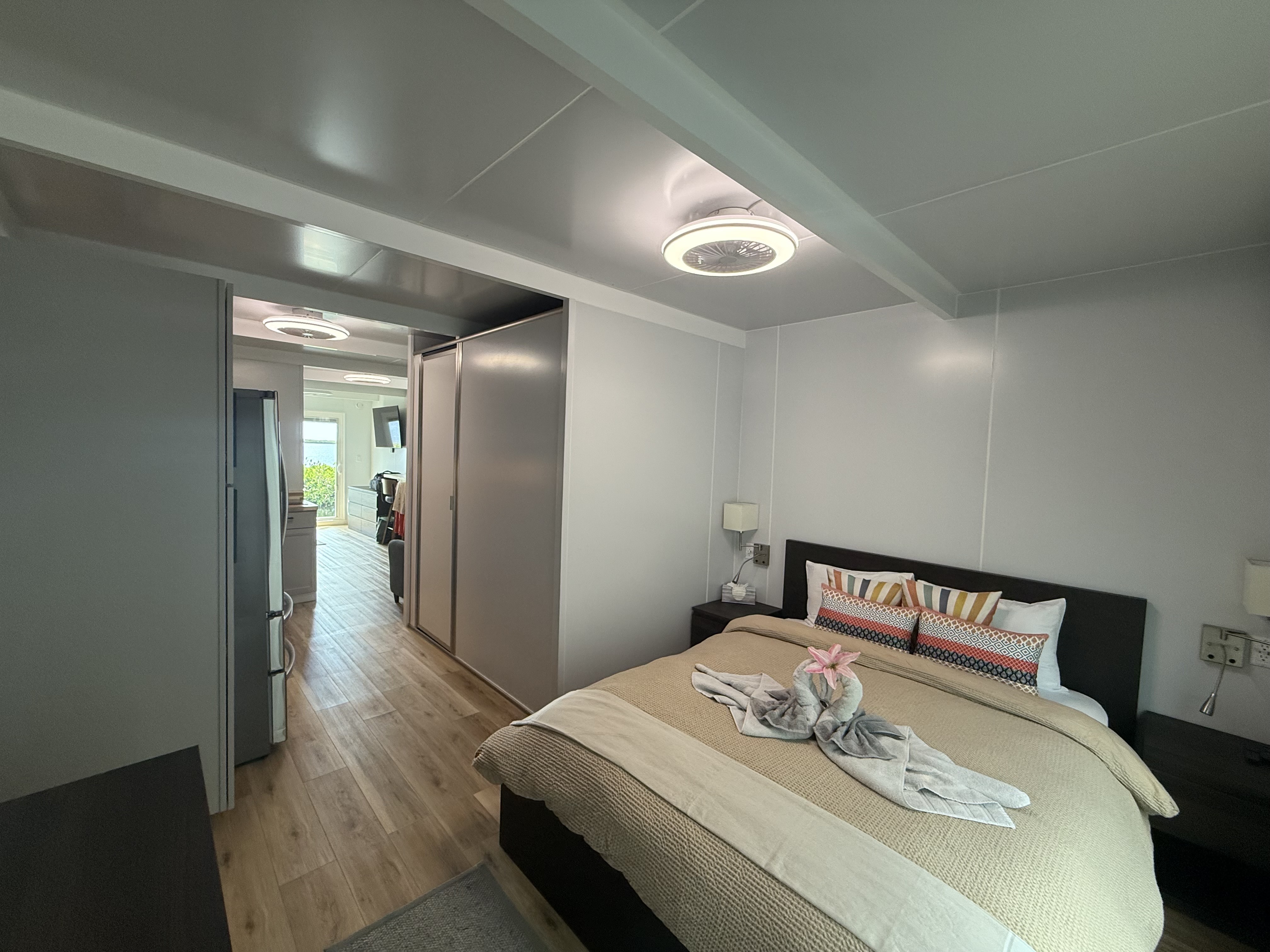 bungalow-bay-bedroom-2