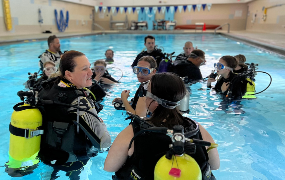 Friendly dive community