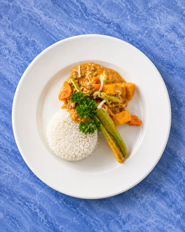 Chicken Thai curry at Scandi Divers