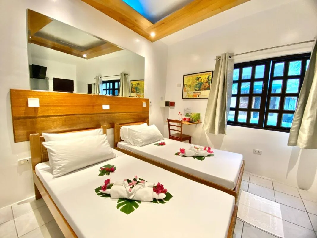 Poolside room at Scandi Divers
