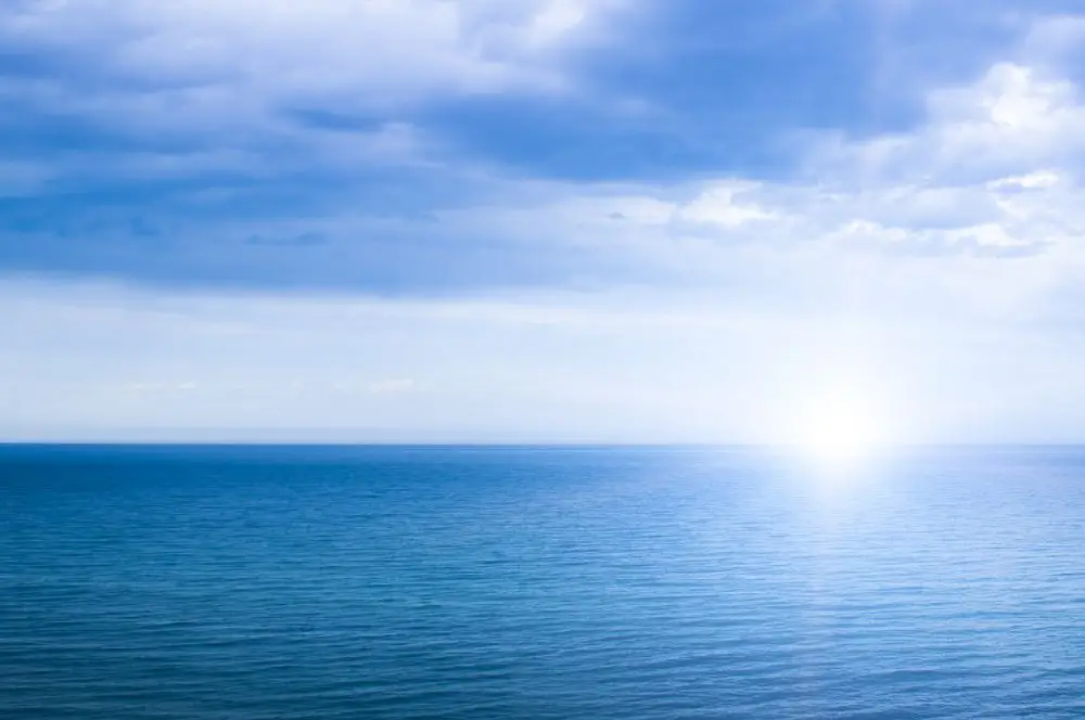 sunlight scattering in the ocean