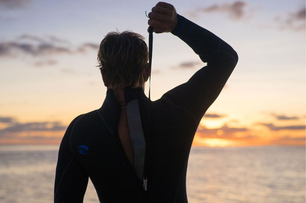 Back Zipping dive suit