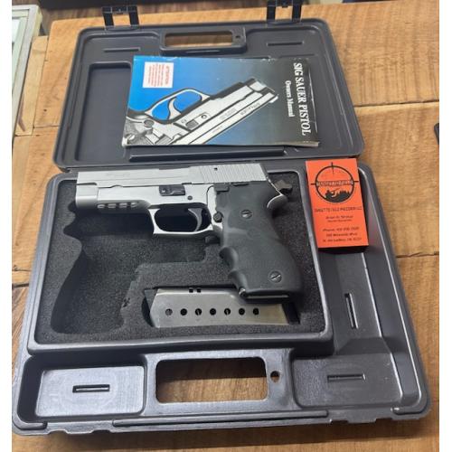 Sig Sauer P220 ST - German Frame