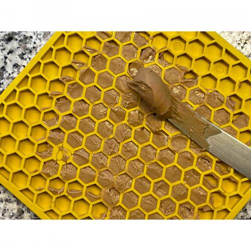 Soda Pup Lick Mat Honeycomb Large