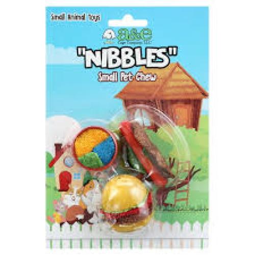 A & E Cage Nibbles Loofah & Cookout Small Animal Chew Toy (Chew Toy)