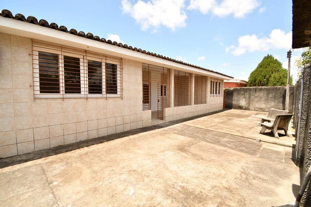Casa à venda no Cordeiro: