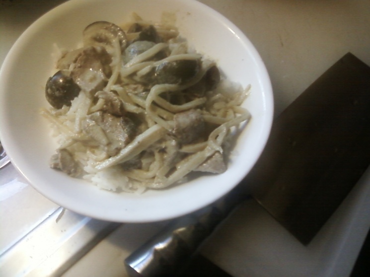 Recipe Green Curry with Fresh Chile, Chicken, Eggplant & Kaffir Lime