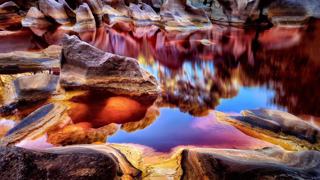Rio Tinto, Spain. Image: wallup.net